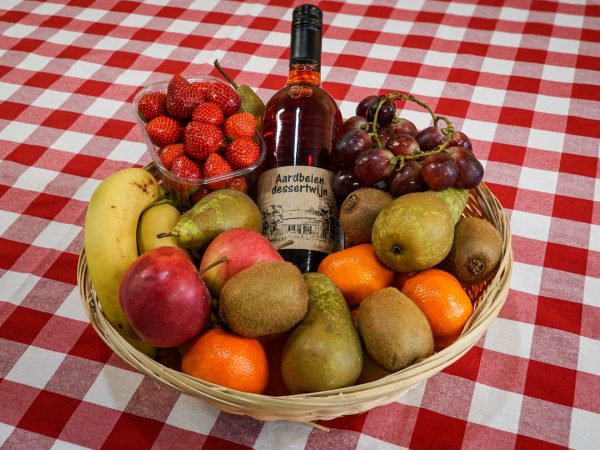 Fruitmand laten bezorgen Vitamine Wijn