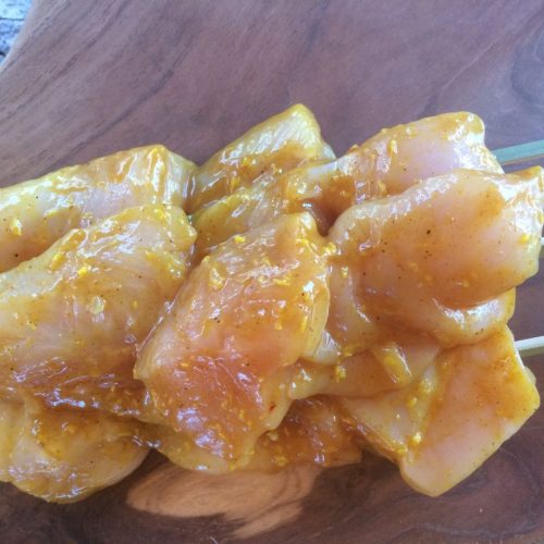 Kipspies in kerriemarinade