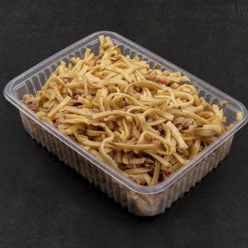 Huisgemaakte bami kant & klaar